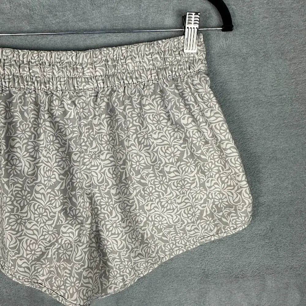 Vuori Clementine Short 2.0 Womens Small Gray Floral Lined Running Performance_5